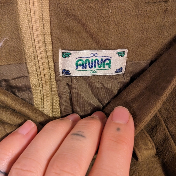 Velvet mini skirt - Picture 3 of 3